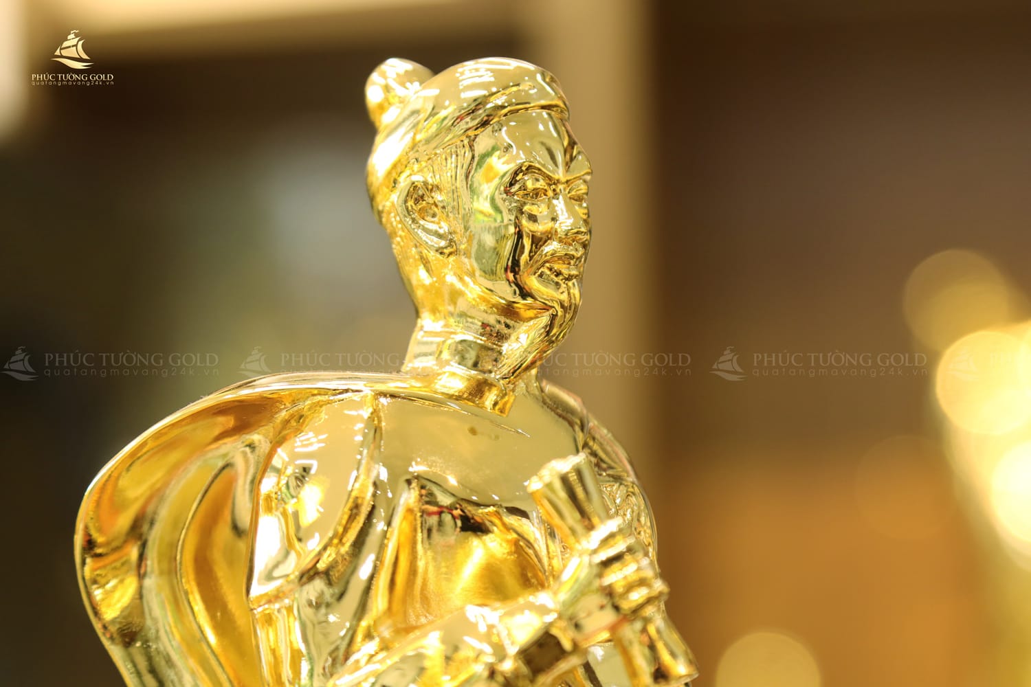 Tượng Đức thánh Trần Hưng Đạo mạ vàng 24k - HD01 55