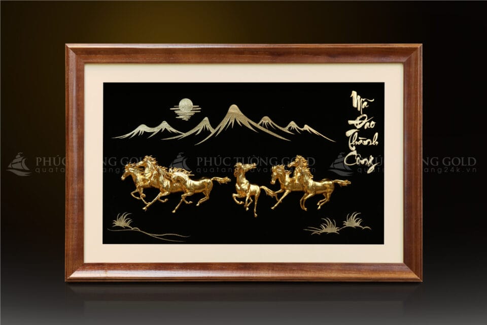Tranh mã đáo thành công mạ vàng 24k - MD01 3