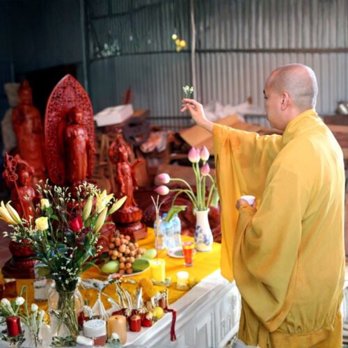 khai quang diem nhan